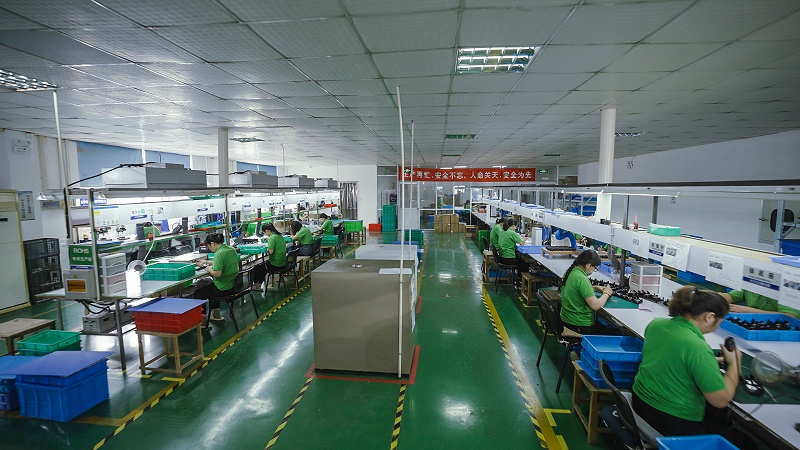 C2822.MP4.01_39_35_32.Still001